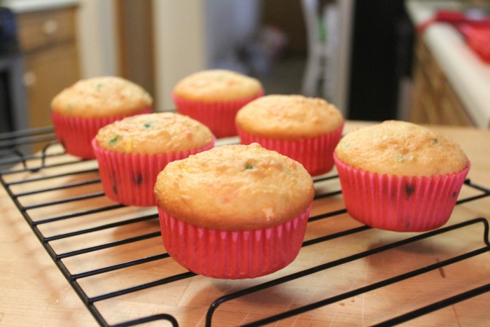 Alice in Wonderland Baked Cupcakes